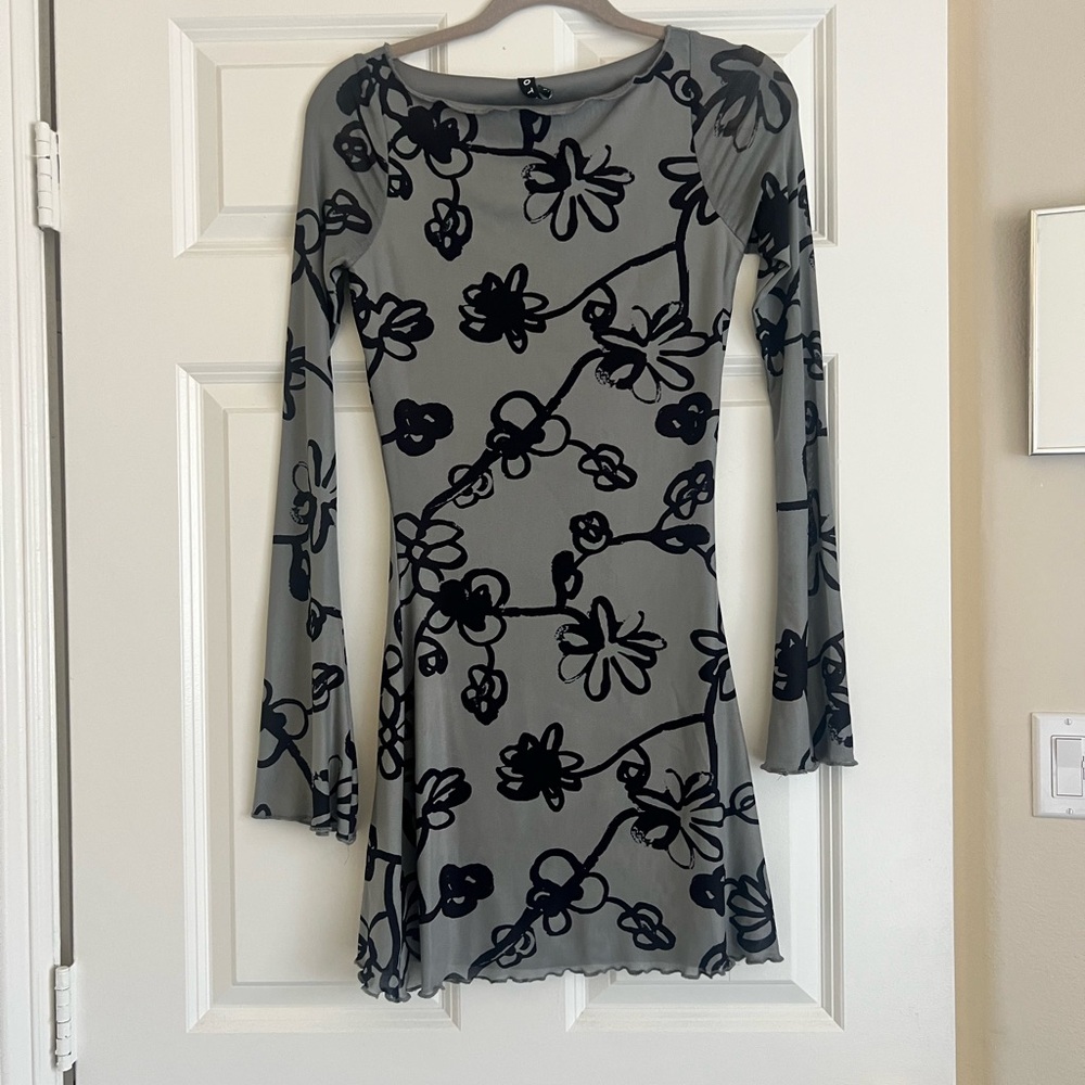 Motel Rocks Gray and Black Floral Long Sleeve Dress